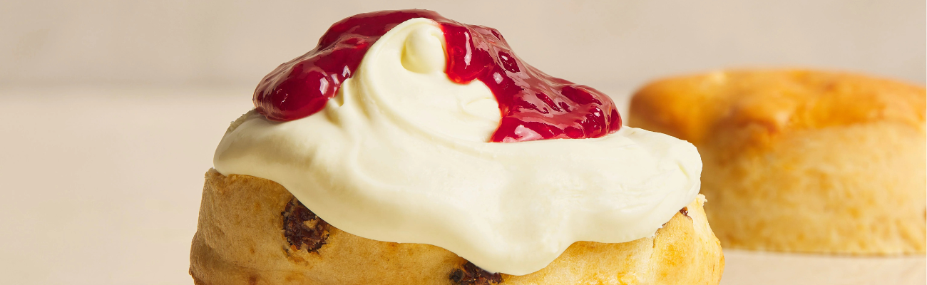 London Tour with Harrods Cream Tea & Private River Cruise