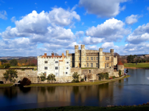 England Day Tour: Leeds Castle, Canterbury, Dover & Greenwich